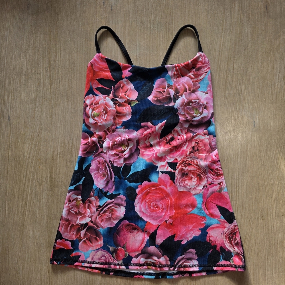 Lululemon Floral Print Tank Top – Size 4 – Rose Pattern Athletic Top